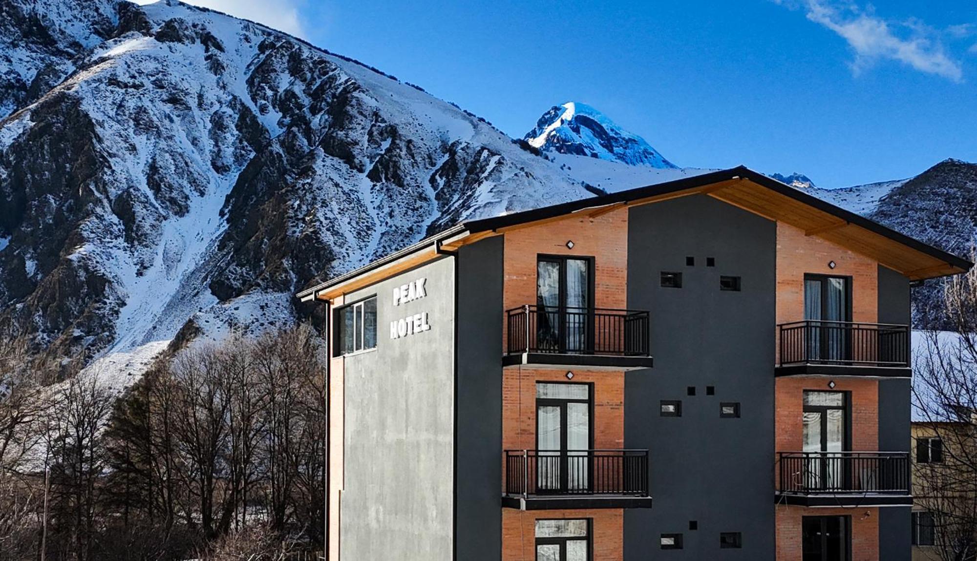 Peak Hotel Kazbegi Exterior photo